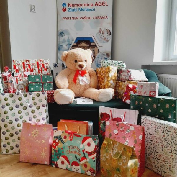 Čarovné Vianoce – NADÁCIA AGEL priniesla radosť deťom z detských centier